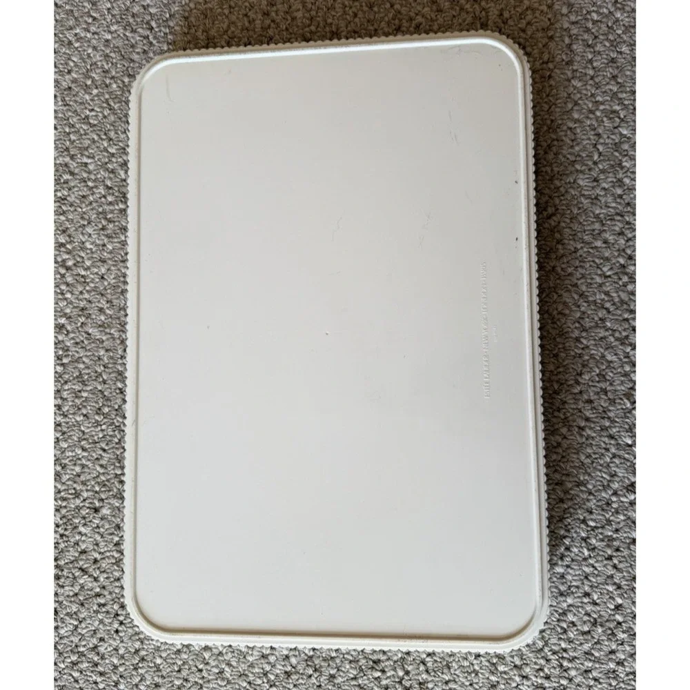 VTG Estee Lauder Cream‎ Vanity Tray Fluted Edge Handles 16x11 Plastic